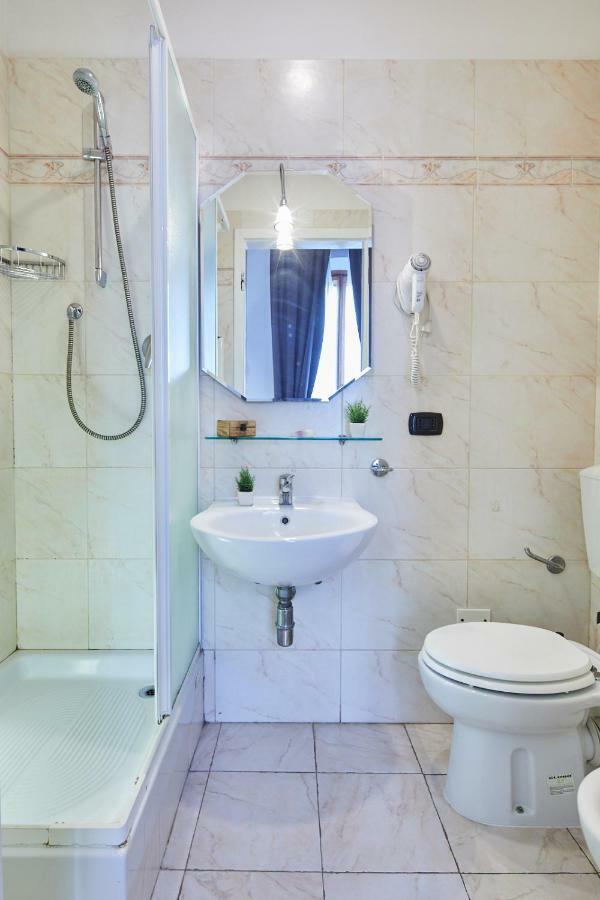 Leone X Guest House Firenze Kültér fotó